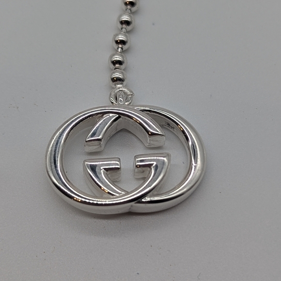 Gucci Sterling Silver Interlocking GG Pendant Necklace - Picture 3 of 6